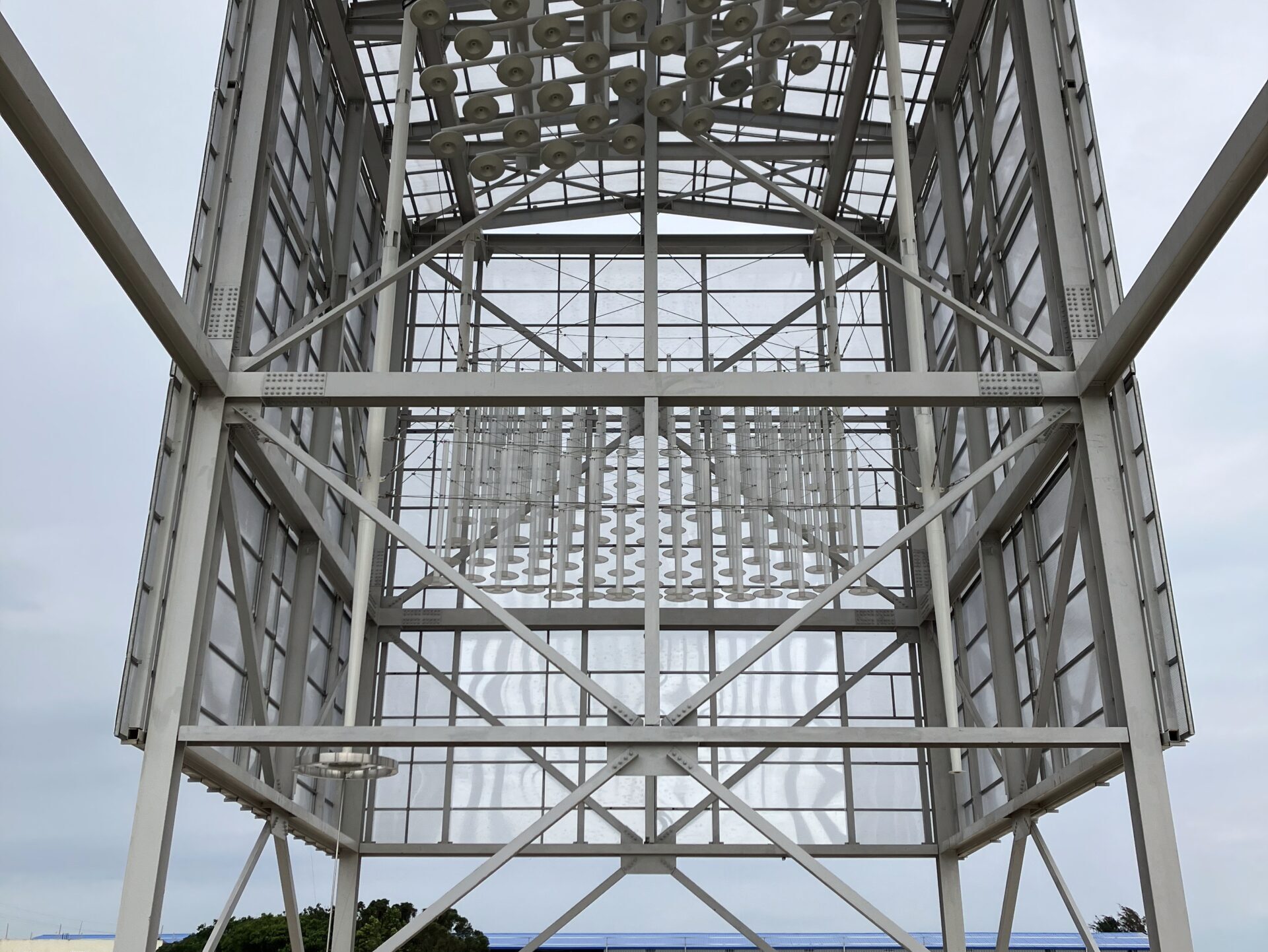 M&E System Integration (機電系統整合), Industrial Equipment Positioning (工業設備定位), Large-scale On-site Construction (大型鋼構現場施工)