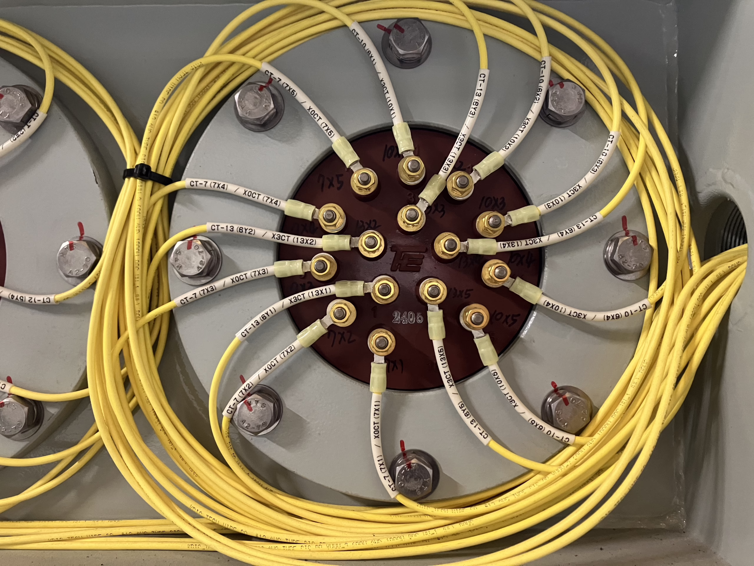 電控箱噴塗、電控櫃組裝、控制盤配線、工業外殼塗裝